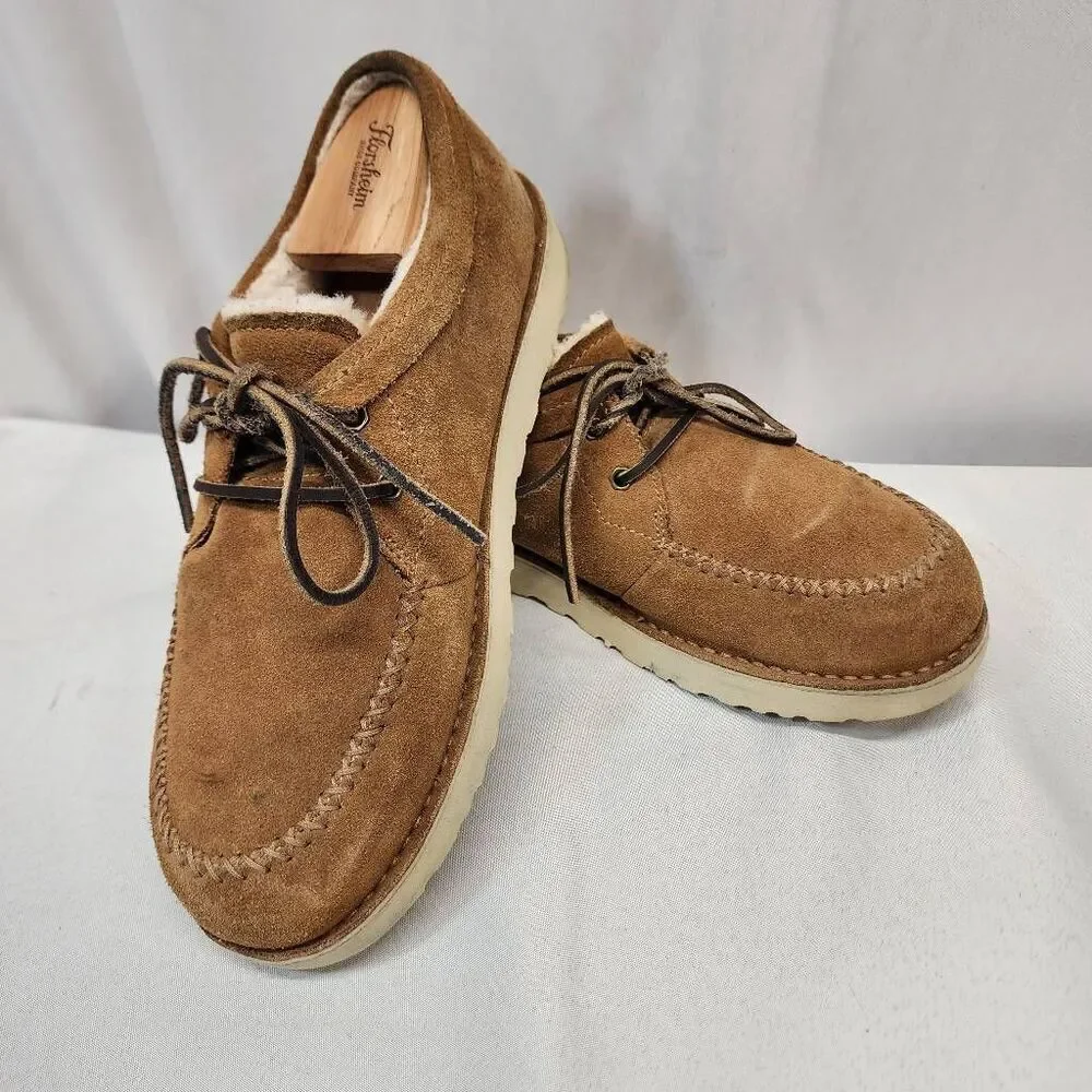 UGG Mens 10 Campout Low Chukka Boot Sheepskin Sherpa Lined Lace-Up